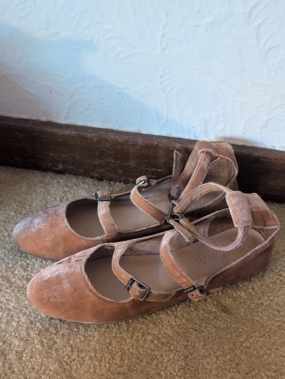 Madewell 'Julie' Triple Buckle Velvet Flats in Rose - Picture 4 of 11